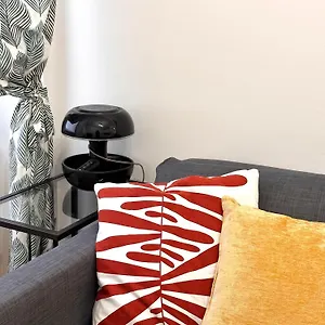https://hello-bg-holiday-house.italymilanhotels.net